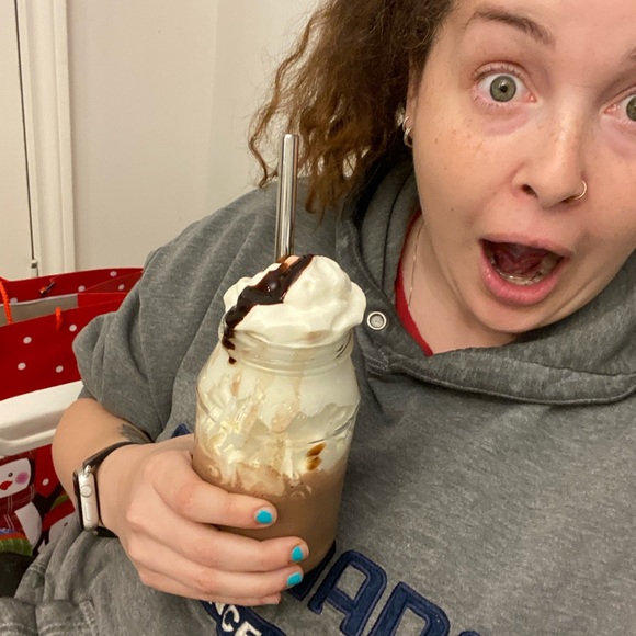 Meet your Posher, Patricia - Picture 1 of 1